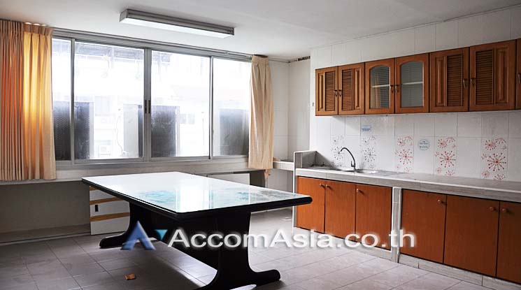 7  Office Space For Rent in Phaholyothin ,Bangkok MRT Phetchaburi at Chai Sa Nguan 1 AA15615